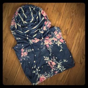 🌸🌼🌸Floral hoodie🌸🌼🌸